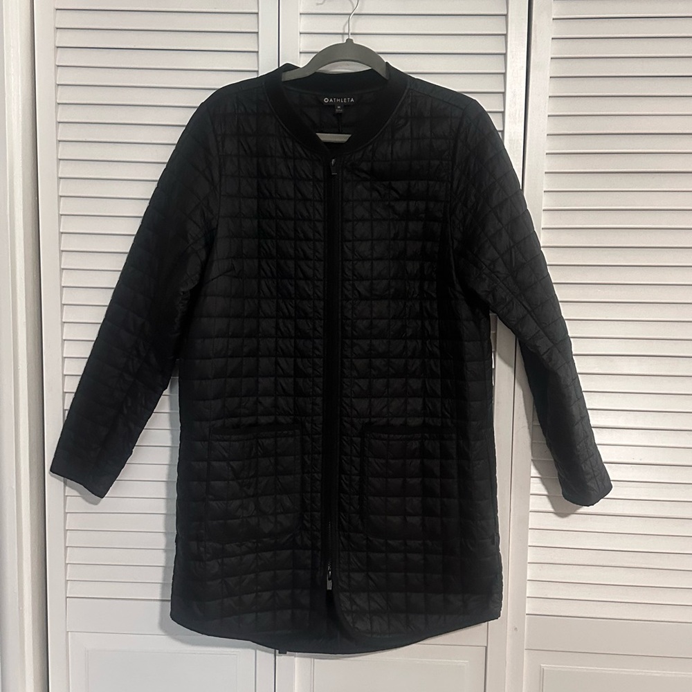 Athleta Grandview Primaloft Puffy Shell Black